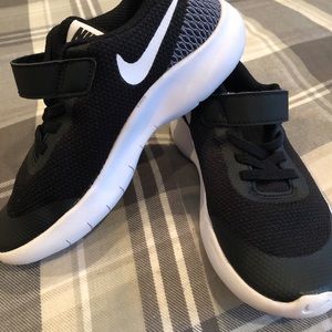 Boys (Nike)Sneakers